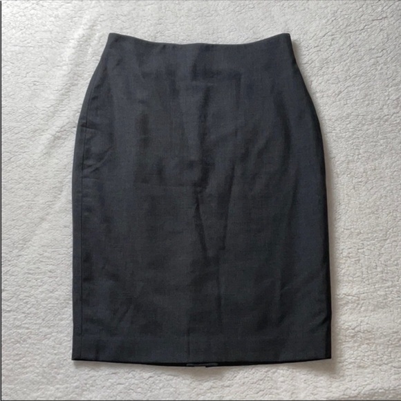 Ann Taylor Dark Gray Skirt Cute casual career Business
Size 4 - Picture 2 of 8